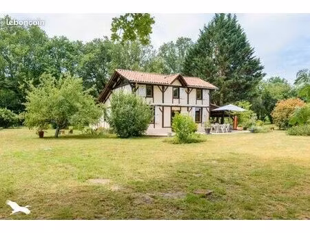 maison 5 pièces 140 m²