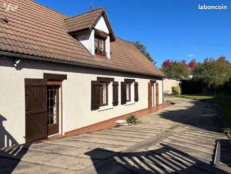 pavillon 4 pièces 130 m²