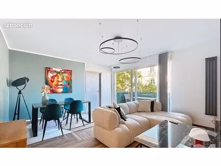 montpellier – t3/t4 82 m² rénové haut de gamme  2 balcons  lumineux