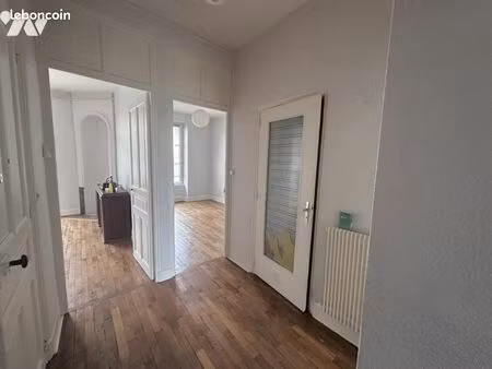 appartement 3 pièces 60 m²