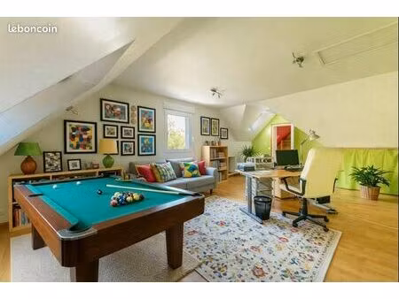 spacieuse maison/villa 9 pièces  187m2