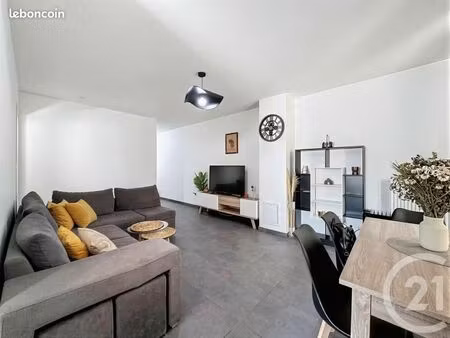 appartement 3 pièces 67 m²