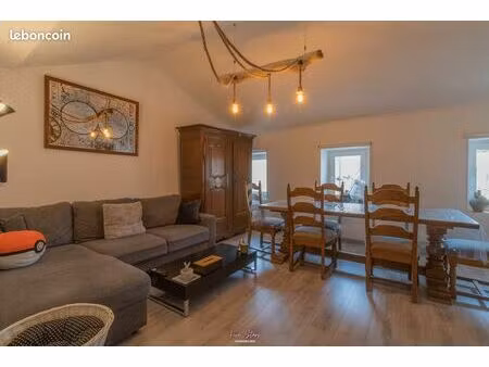 appartement 3 pièces 82 m²
