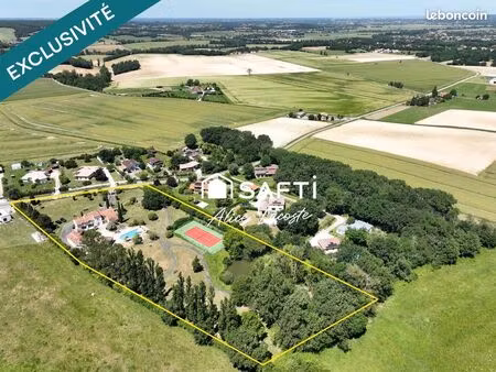 propriété 12 pièces 298 m²