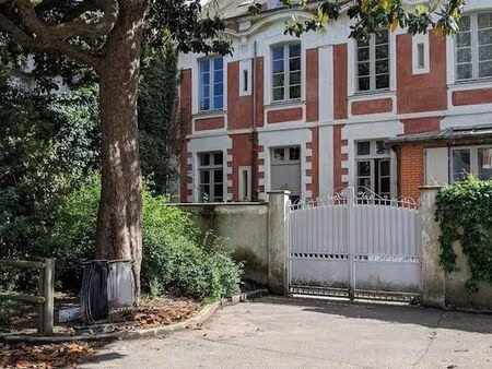 maison 8 pièces 280 m²