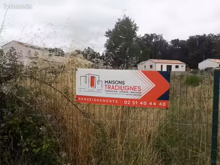 terrain 550 m² clisson