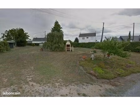 terrain 750 m² crossac
