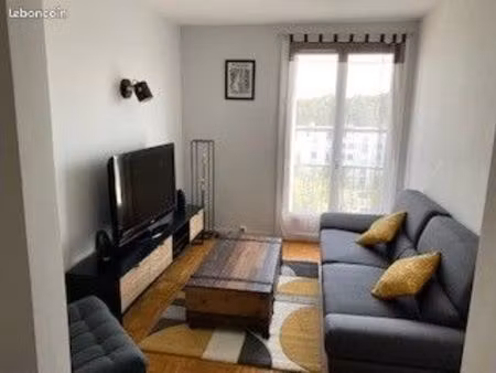 location t4 (80m²) - 2 chambres - tours sud