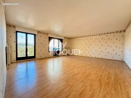 appartement 3 pièces 103 m²