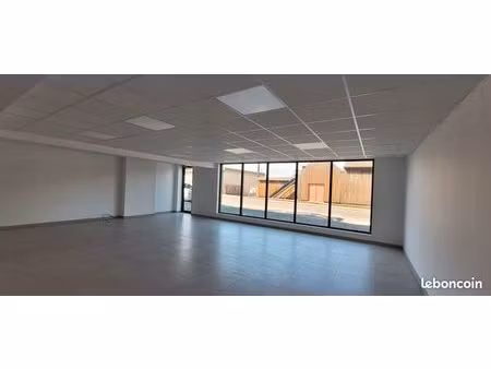 local commercial - 72m2 - neuf - belle vitrine