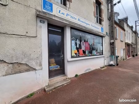 local commercial 82 m²