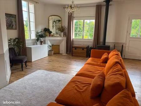 maison familiale centre village + 2 logements 300m2