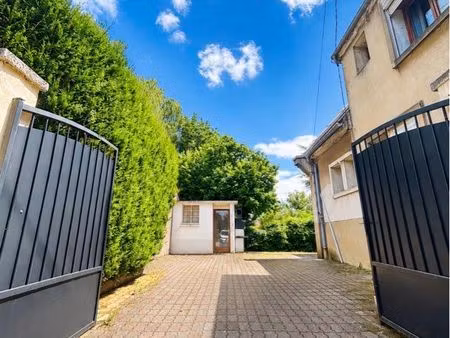 maison 100 m² en fond d’impasse