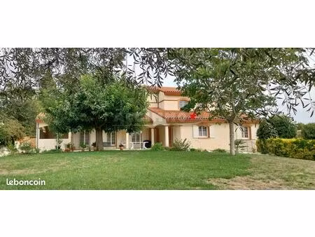 maison 9 pièces 294 m²