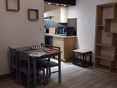 beau studio meublé 28 m² - quartier mouillères