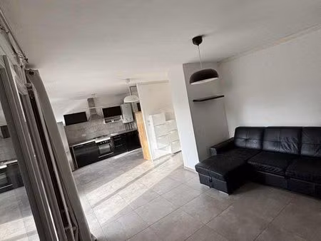 t2 lumineux 53 m² balcon+ garage+ cave 85 000