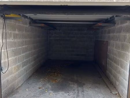 garage box fermé