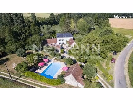 propriété 14 pièces 359 m²