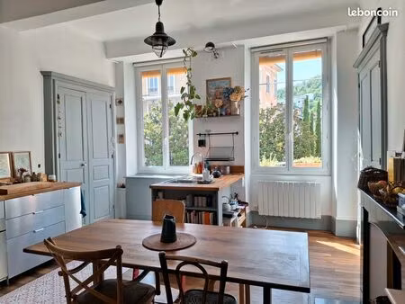 5 pièces 125 m2 grenoble quartier notre dame