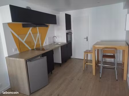 f2 meublé 36m refait a neuf