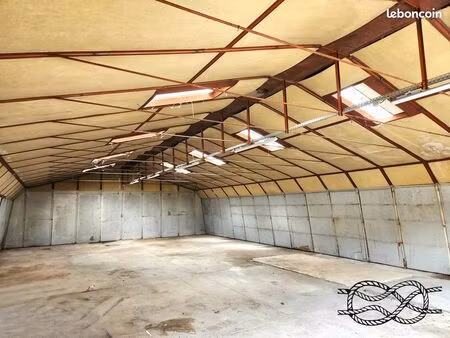 local 150 m² longeville-lès-metz