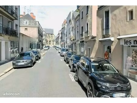 local commercial 50 m² tours