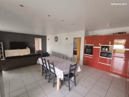 grande maison 5 chambres avec piscine