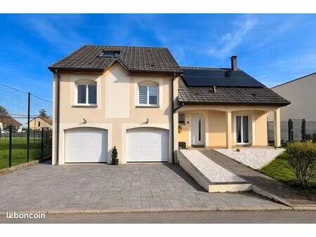 maison 7 pièces 230 m²