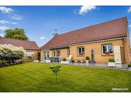 plain pied individuel de 2006  bâti sur 778m²