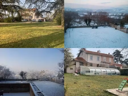 maison semi-mitoyenne de caractère avec vue exceptionnelle sur le pilat