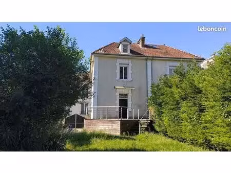 villa 4 pièces 90 m²