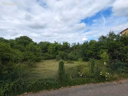 terrain 1 447 m² valmont