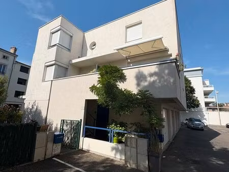 appartement nancy secteur pépinière avec terrasse et garage