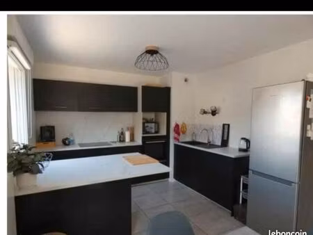 magnifique t3 de 72m² avec terrasse + places de parking – murianette –vente particulier