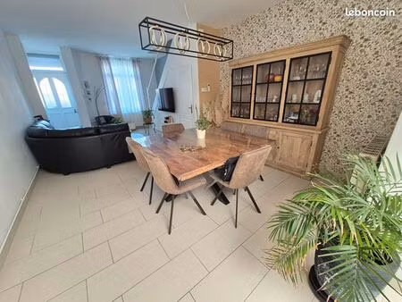 maison 5 pièces 104 m²
