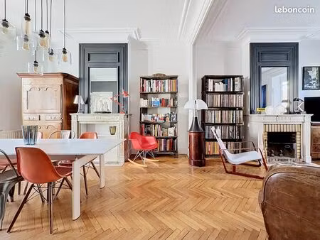 maison 6 pièces 197 m²