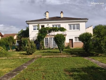 maison 6 pièces 149 m²