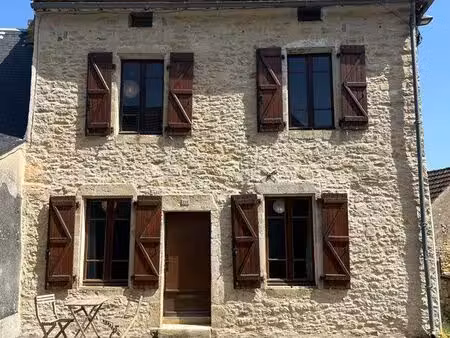 maison de village  3 chambres  70m2