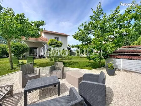 villa 4 pièces 105 m²