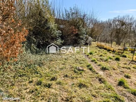 terrain 629 m² salesches