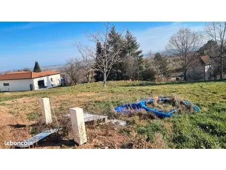 terrain 906 m² villemontais
