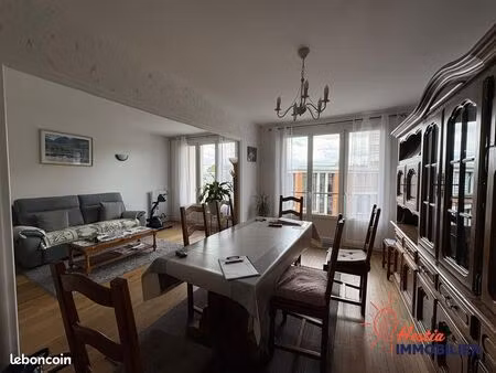 appartement 5 pièces 82 m²