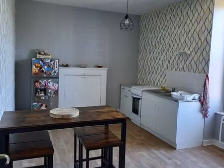 location t2 hyper u 46m²