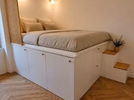 studio meublé rénové - hypercentre de dax