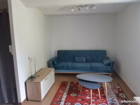 studio quartier borda 24m2
