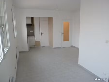 particulier vend studio f1 thionville 28m²