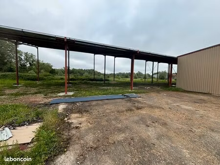 hangar 1 600 m² de stockage à mussey