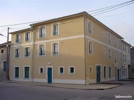 local commercial 256 m²