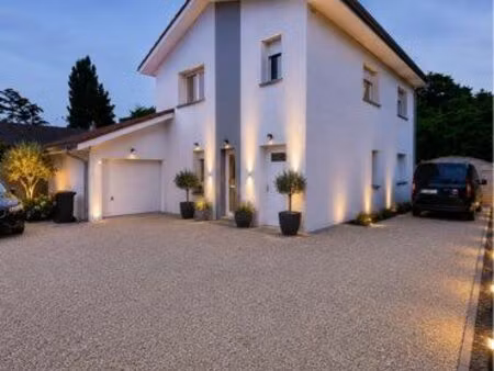 maison et santé confortable  117 m² terrain de 1725 m2 plat et entièrement clous