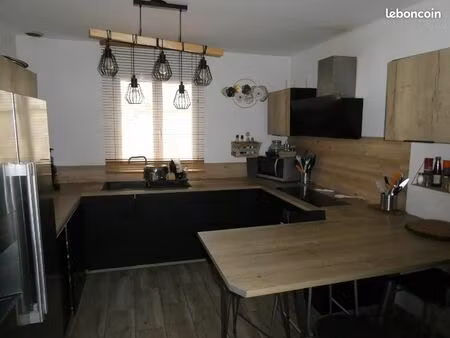 maison 10 pièces 170 m²